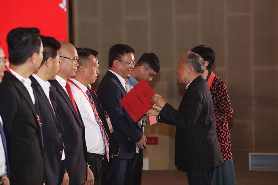 科力尔董事长聂鹏举荣膺2019中国品牌十大匠心人物